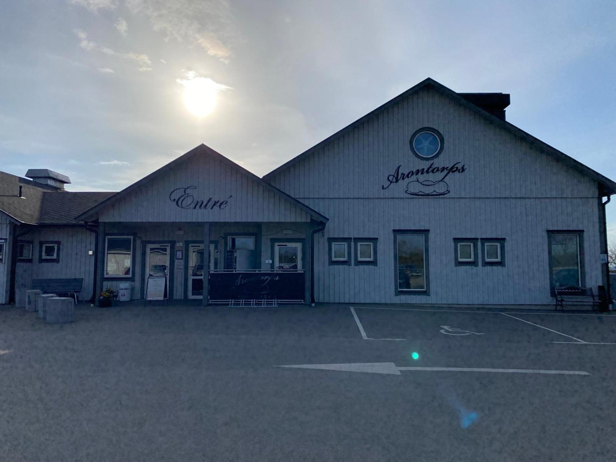 Idyliska Boende Mitt Pa Oeland Apartamento Färjestaden Exterior foto